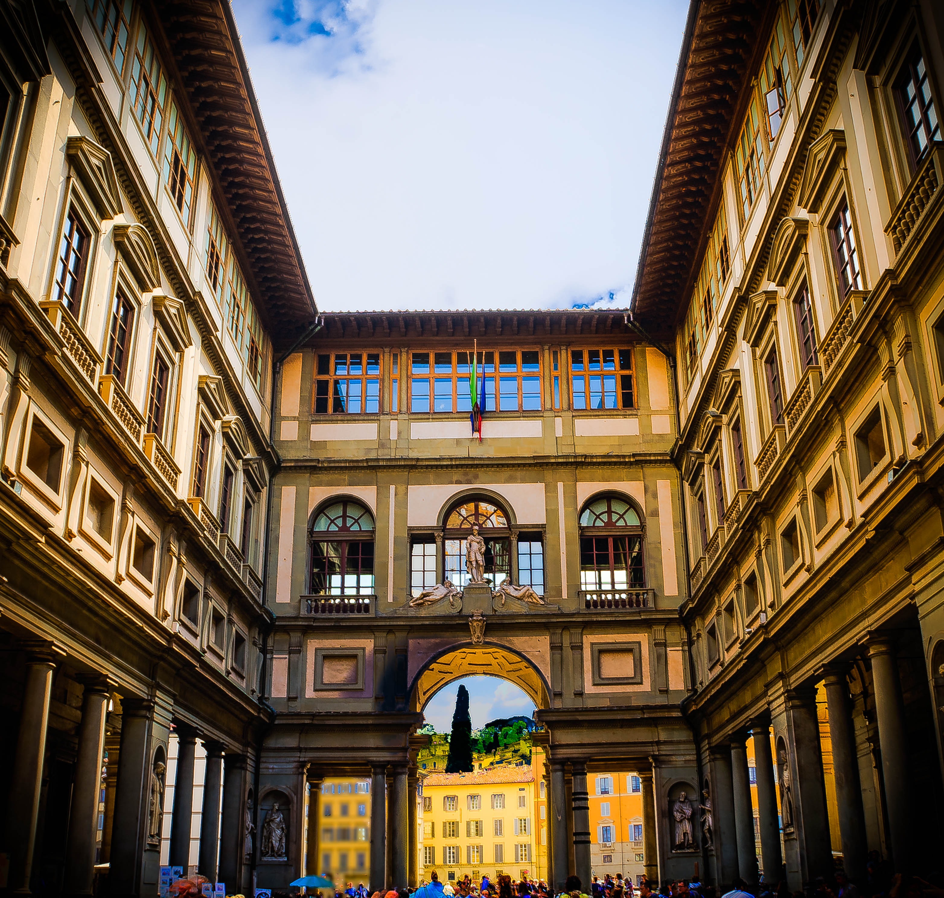  Uffizi Gallery 