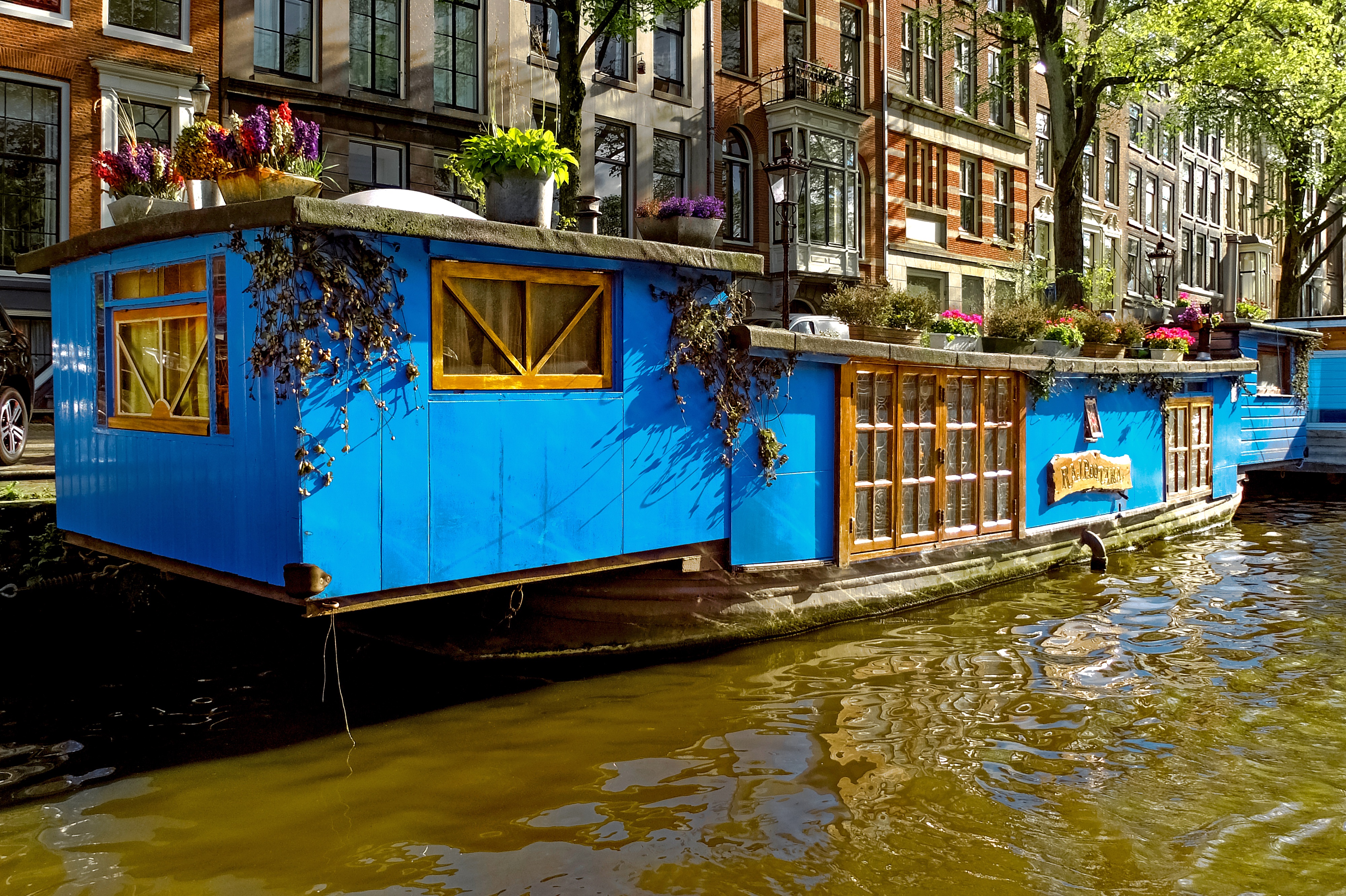 Houseboat Amsterdam