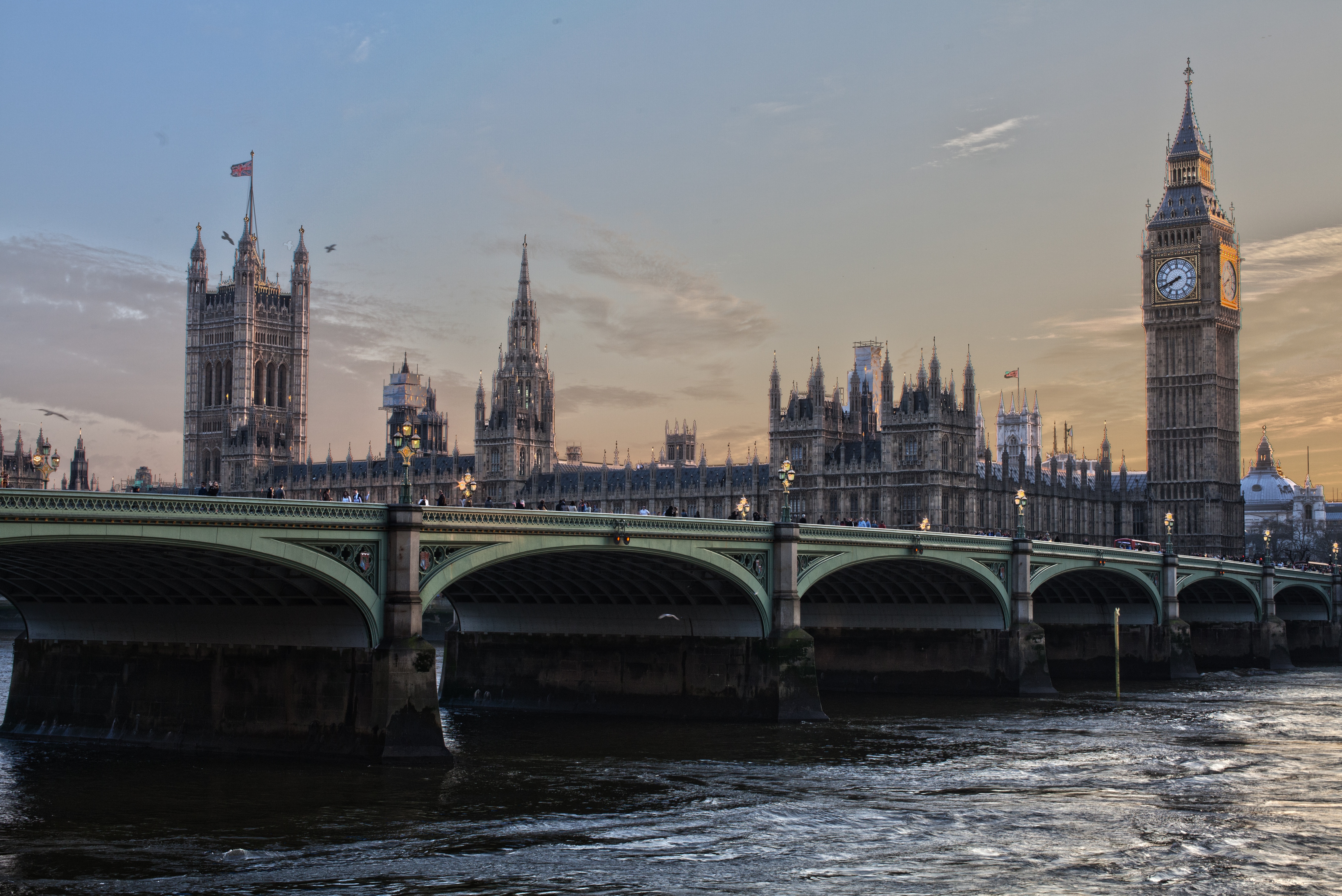 Palace of Westminster: Houses of Parliament and Big Ben in London